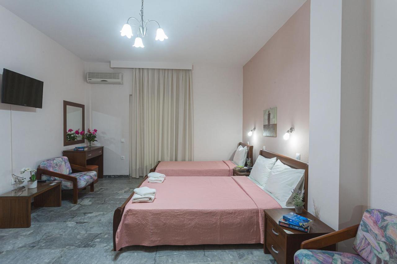 Stoúpa Remvi Hotel - Apartments الغرفة الصورة
