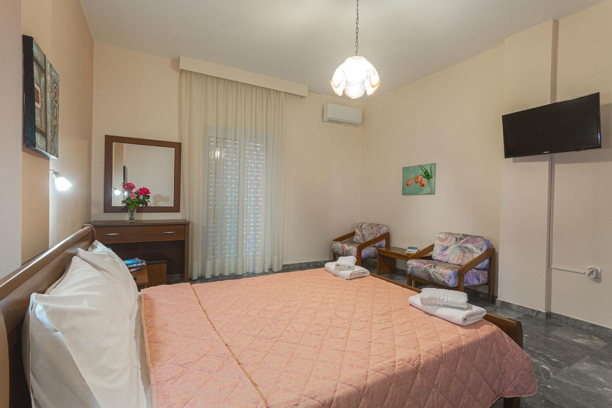 Stoúpa Remvi Hotel - Apartments الغرفة الصورة
