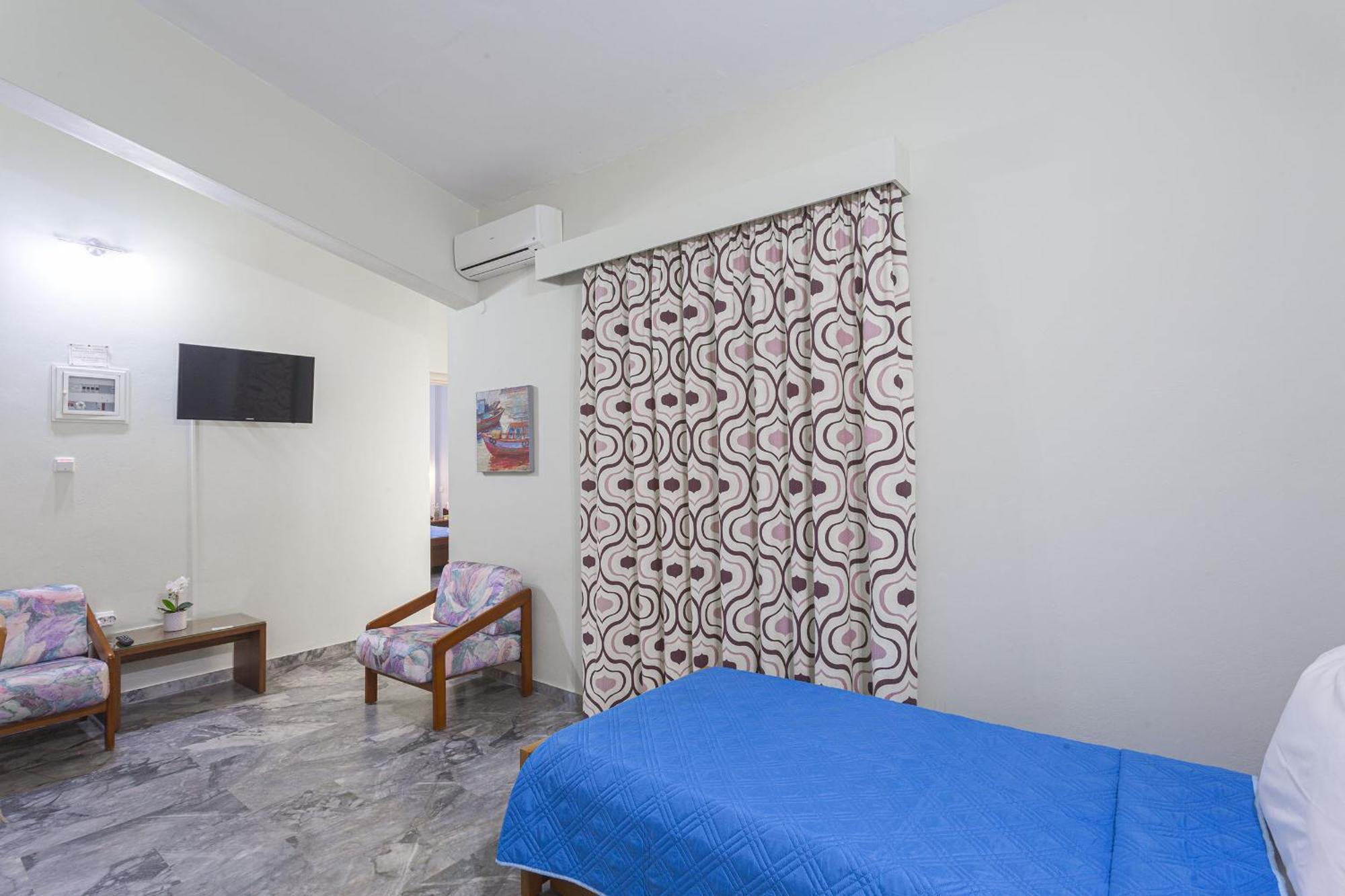 Stoúpa Remvi Hotel - Apartments الغرفة الصورة
