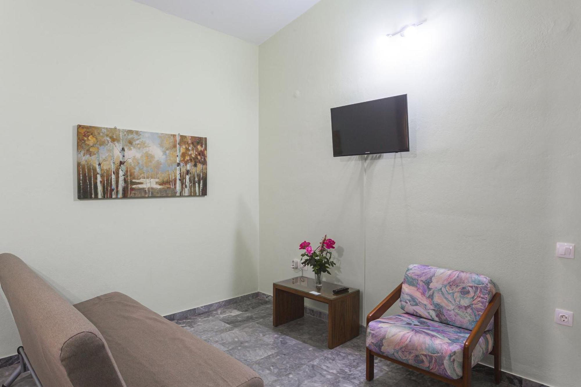 Stoúpa Remvi Hotel - Apartments الغرفة الصورة